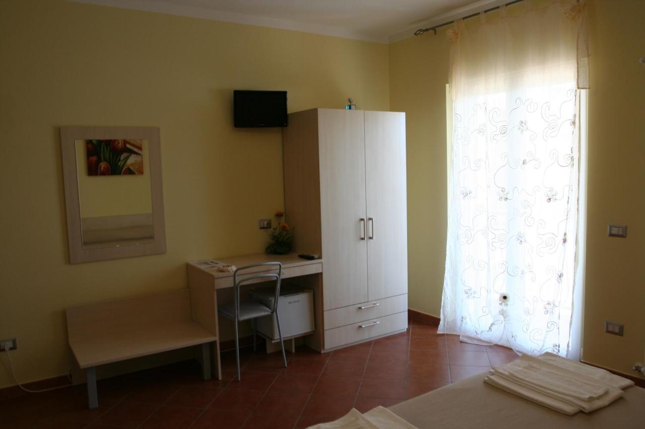Il Nido Delle Rondini Bed & Breakfast Grottole Eksteriør bilde