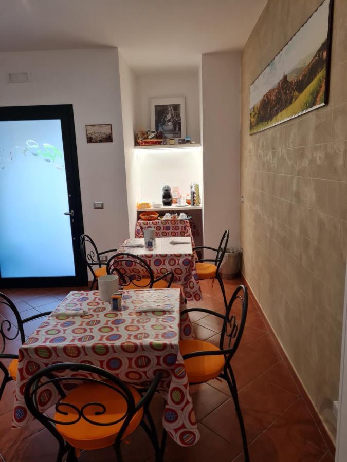 Il Nido Delle Rondini Bed & Breakfast Grottole Eksteriør bilde